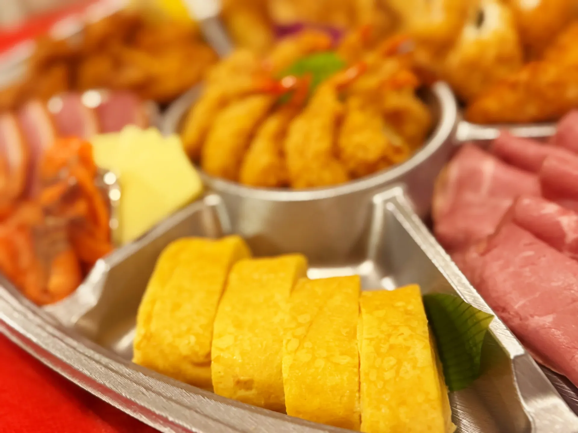Delicious Japanese-style hors d'oeuvres platter